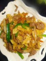 Stir-fried Beef with Mixed Vegetables and Tofu Skin recipe ... image