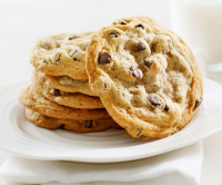 Grilled chocolate chip cookies | Blue Rhino image