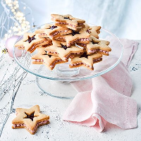 Christmas baking recipes | BBC Good Food image
