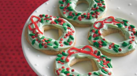 Holiday Wreath Sugar Cookies Recipe - Pillsbury.com image