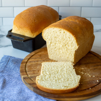 White Sandwich Bread | Lodge Cast Iron image