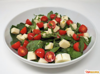 Spinach Caprese Salad | YepRecipes.com image