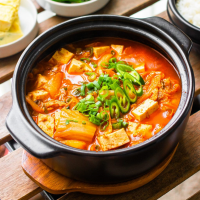 Easy Kimchi Jjigae (Kimchi Stew) - Cookerru image