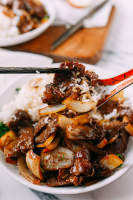Beef Onion Stir-fry: Quick Chinese Recipe - The Woks of ... image