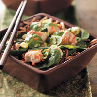 Asian Spinach Chicken Salad Recipe: How to Make It image