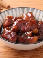 Braised pork trotters recipe - Simple Chinese Food image