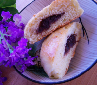 Anman - Steamed Buns With Azuki (Sweet Red Bean) Paste ... image