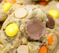 Reese’s Pumpkin Chocolate Chip Cookies | Foodtalk image