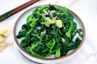 Korean Spinach Side Dish - Sigeumchi Namul! - FutureDish image