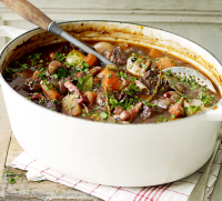 WHAT TO SERVE WITH BEEF BOURGUIGNON RECIPES
