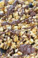 Snickers Popcorn Crunch - My Heavenly Recipes image