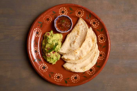 WHAT KIND OF CHEESE IS USED IN MEXICAN QUESADILLAS RECIPES