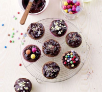 Chocolate fudge cupcakes recipe - BBC Good Food | Recipes ... image