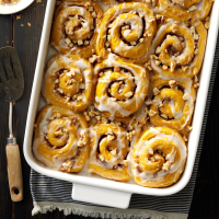 Autumn Sweet Rolls with Cider Glaze Recipe: How to Make It image