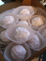 Favourite Mexican Wedding Cakes - Pecan Cookie Balls ... image