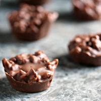Chocolate Crunch Bites Recipe - Food Fanatic image