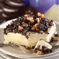 COOKIES AND CREAM CRUMBLE RECIPES