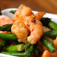 Shrimp And Asparagus Stir Fry (Under 300 Calories) Recipe by Tasty - Food videos and recipes image