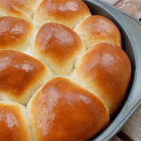 HOW TO MAKE HOMEMADE DINNER ROLLS WITHOUT YEAST RECIPES