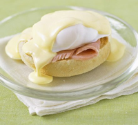 Garlic Parmesan Bread Recipe: How to Make It image