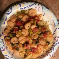 SHRIMP PASTA WITH WHITE WINE SAUCE AND VEGETABLES RECIPES