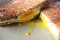 HOW TO MAKE THE PERFECT FRIED EGG SANDWICH RECIPES