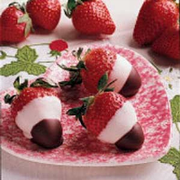 Dipped Strawberries Recipe: How to Make It image