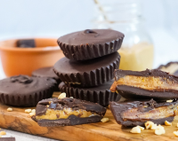 Vegan Reese's Peanut Butter Cups Recipe | SideChef image