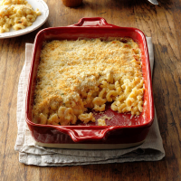 Crunchy White Baked Macaroni & Cheese Recipe: How to Make It image