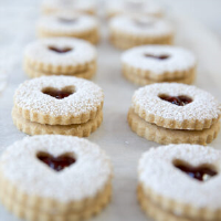Einkorn Valentine Linzer Cookies - Jovial Foods image