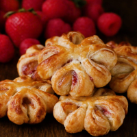 Raspberry Jam Puff Pastry Hearts Recipe by Tasty image