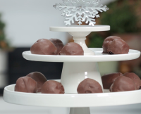 No-Bake Chocolate Mint Snowballs Recipe | Southern Living image