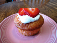 Strawberry and Cream Cupcakes Recipe - Food.com image