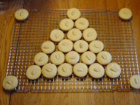 Ginger-Almond Shortbread Cookies Recipe - Food.com image