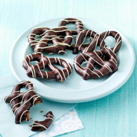 Chocolate Pretzel Cookies Recipe: How to Make It image