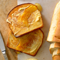 Roasted Garlic Grilled Cheese Sandwich Recipe - Food.com image