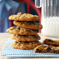 Chewy Oatmeal Cookies Recipe: How to Make It image