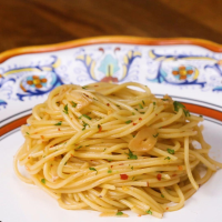 GARLIC AND OIL PASTA WITH CHICKEN RECIPES