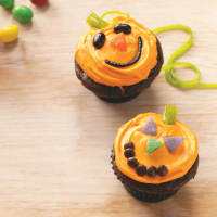 Jack-o'-Lantern Cupcakes Recipe: How to Make It image