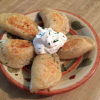 WHAT DO YOU EAT WITH PEROGIES RECIPES