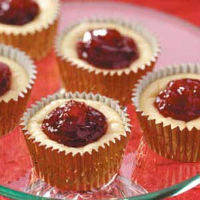 Strawberry Cheesecake Minis Recipe: How to Make It image