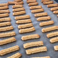 BEST CHEESE STRAWS TO BUY RECIPES