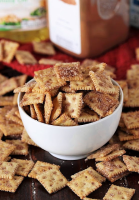 Super Easy Cinnamon Sugar Crackers | The Kitchen is My ... image