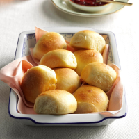 Soft Buttermilk Dinner Rolls Recipe: How to Make It image