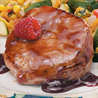 Fast Raspberry Pork Chops Recipe: How to Make It image