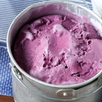 Blackberry Frozen Yogurt Recipe: How to Make It image