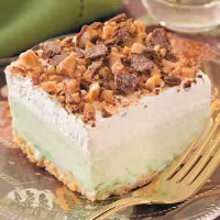 Pistachio Ice Cream Dessert Recipe: How to Make It image