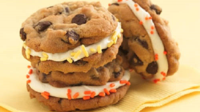 Frosting-Filled Cookie Sandwiches Recipe - Pillsbury.com image