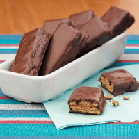 Chocolate Peanut Grahams Recipe: How to Make It image