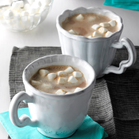 Vanilla Almond Hot Cocoa Recipe: How to Make It image